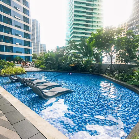 Canvas & Petals Blossoming Art Penthouse Gym Swim Park 5716