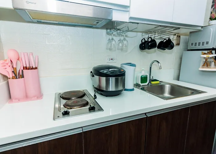 Apartamento Canvas & Petals Blossoming Art Penthouse Gym Swim Park 5716